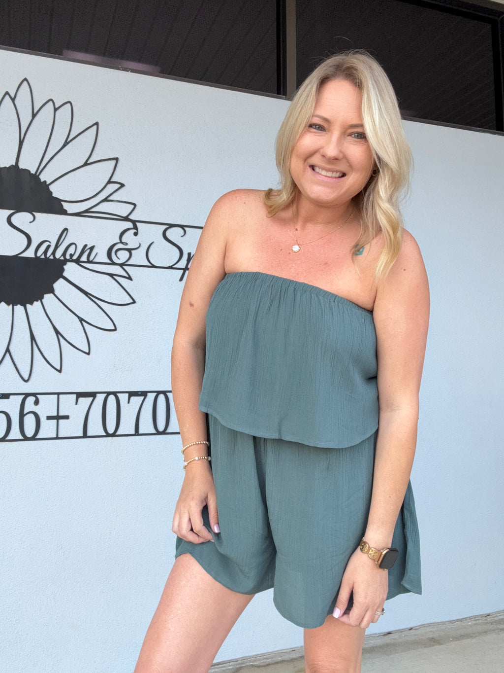 WOVEN CRINKLE STRAPLESS ROMPER