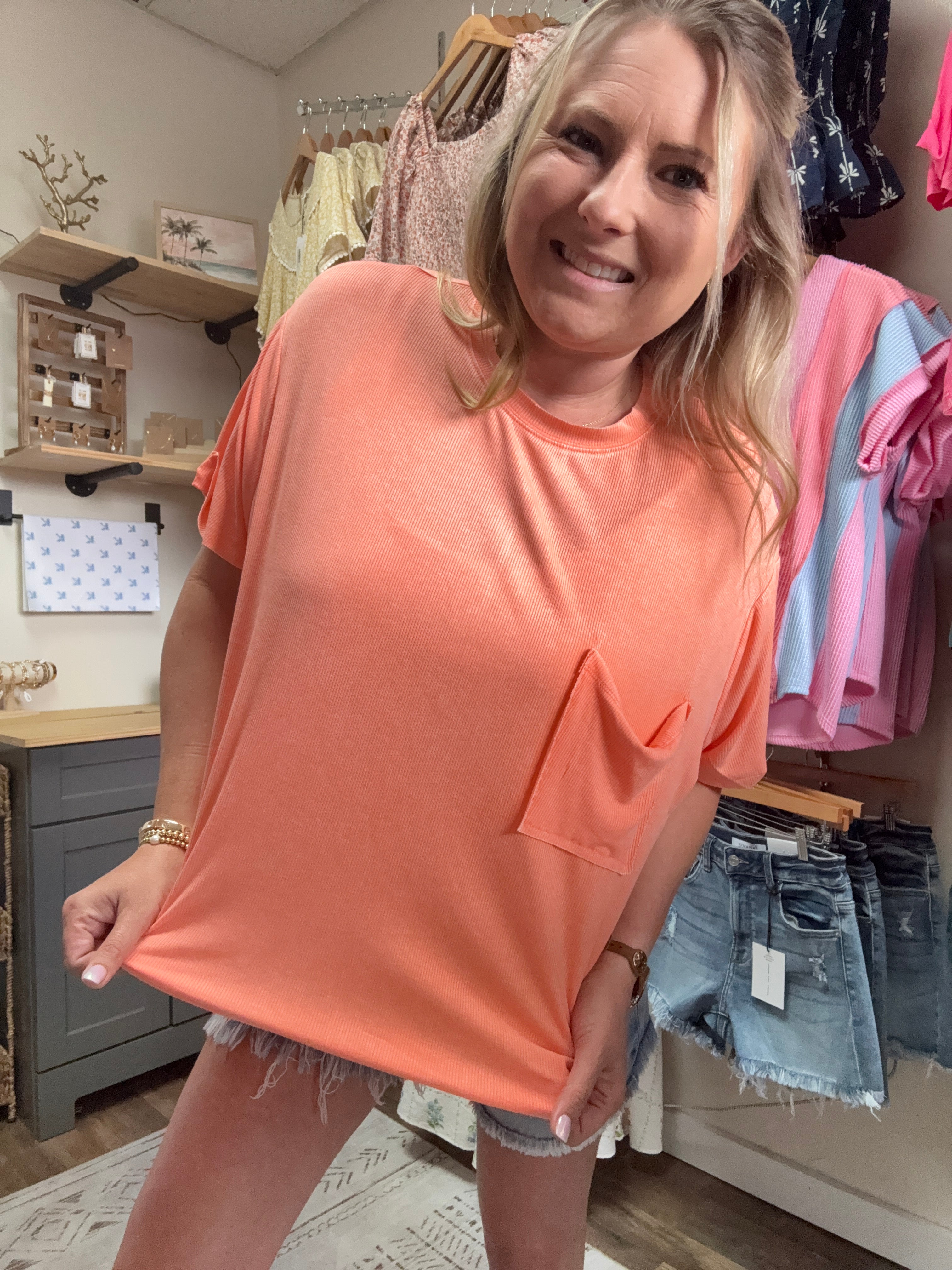 WASHED RIBBED CUFFED SHORT SLEEVE ROUND NECK TOP